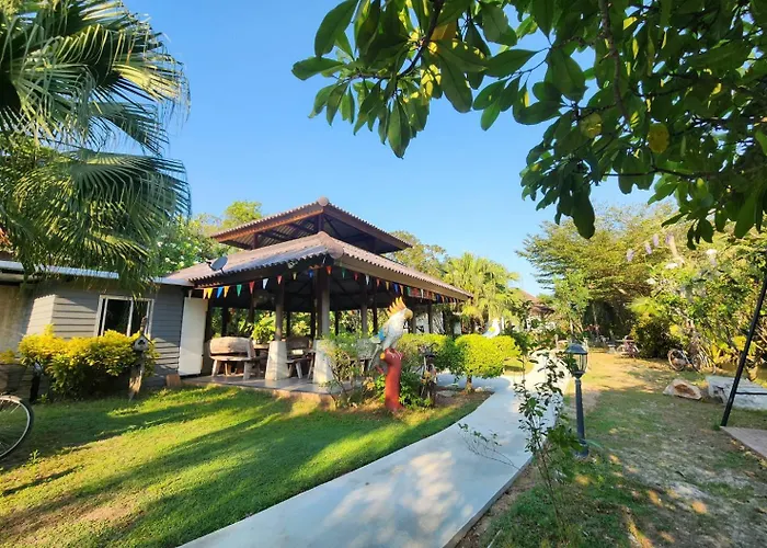 Baan Klong รีสอร์ท ดำเนินสะดวก